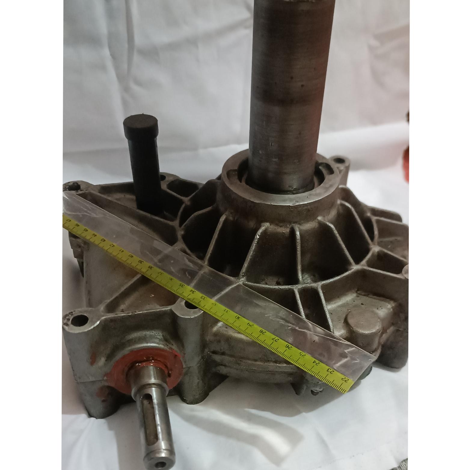 گیربکس حلزونی دستگاه لاستیک درار