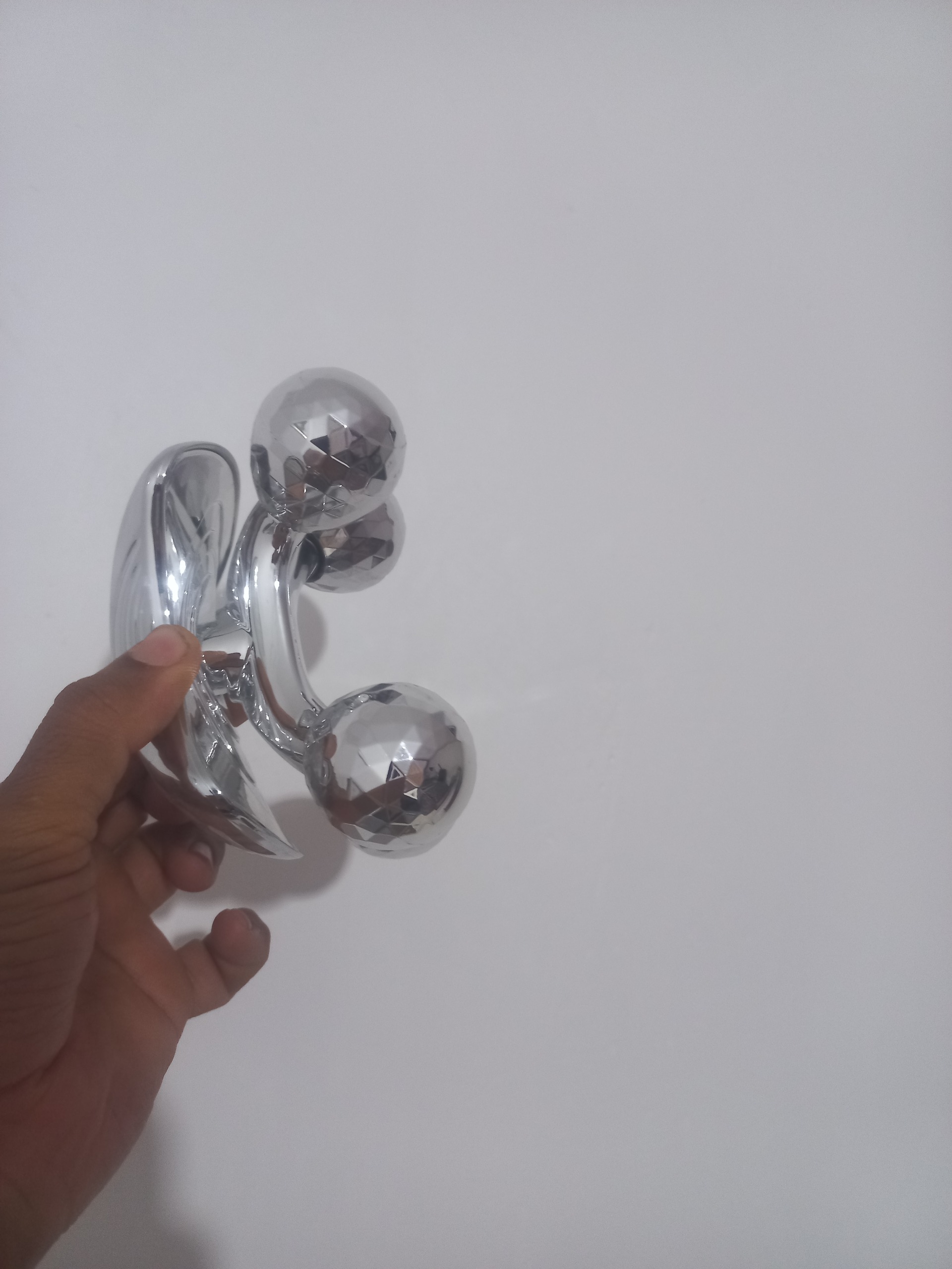 ماساژور چرخ دار حرکتی