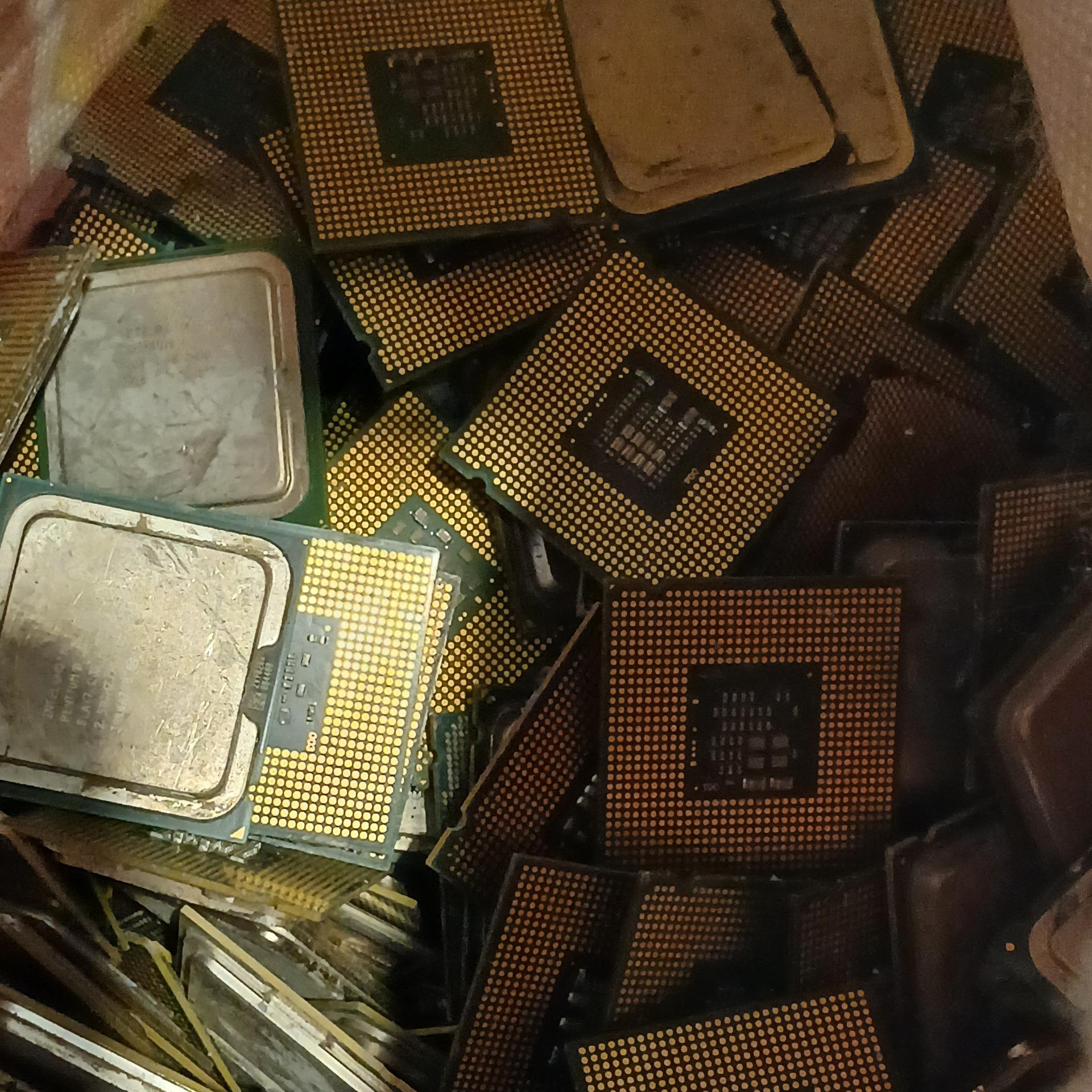 سی پی یو cpu کف طلا طبق عکس 200 عدد