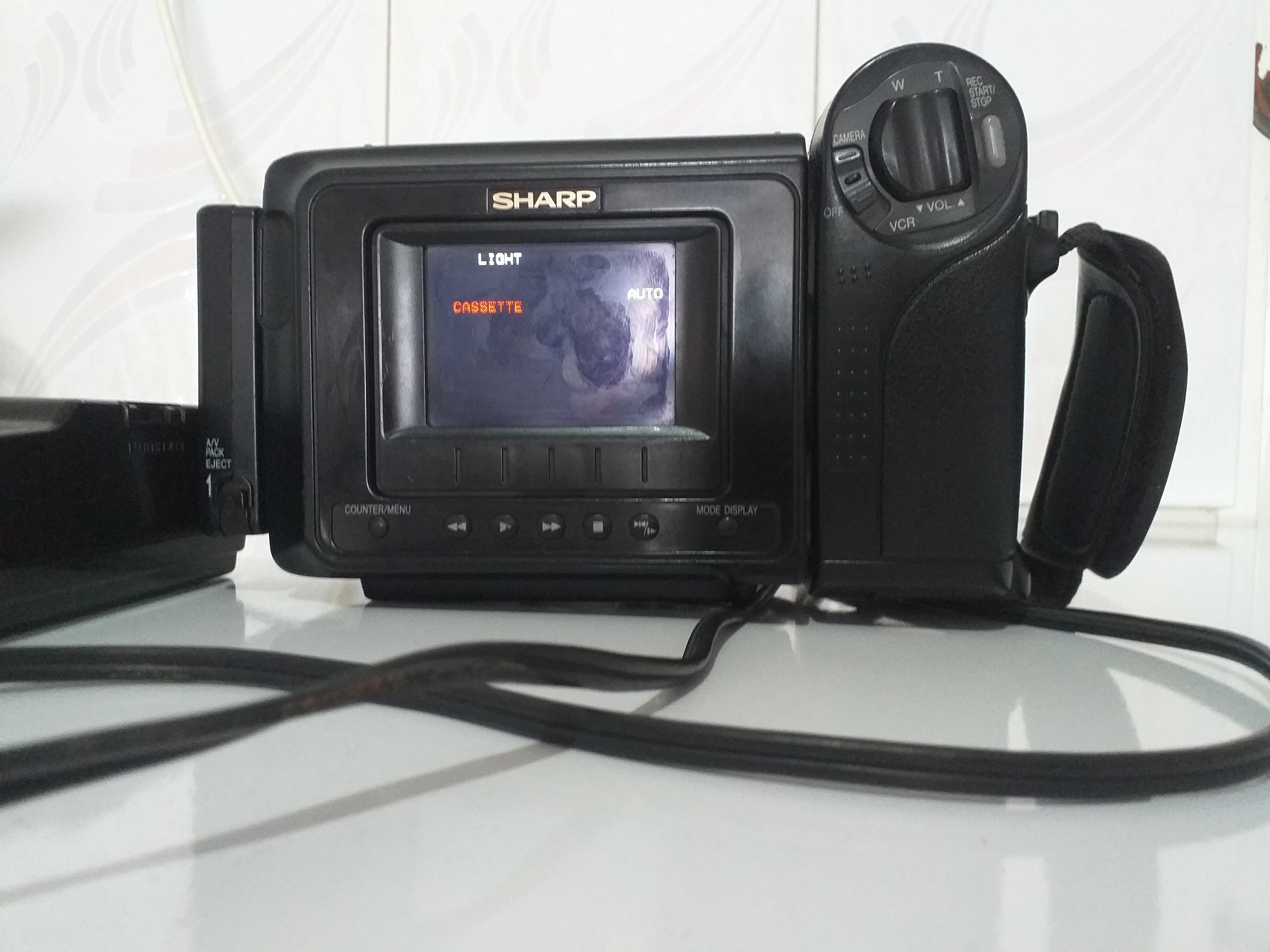 دوربین فیلمبرداری قدیمی شارپ مدل VL-E70E