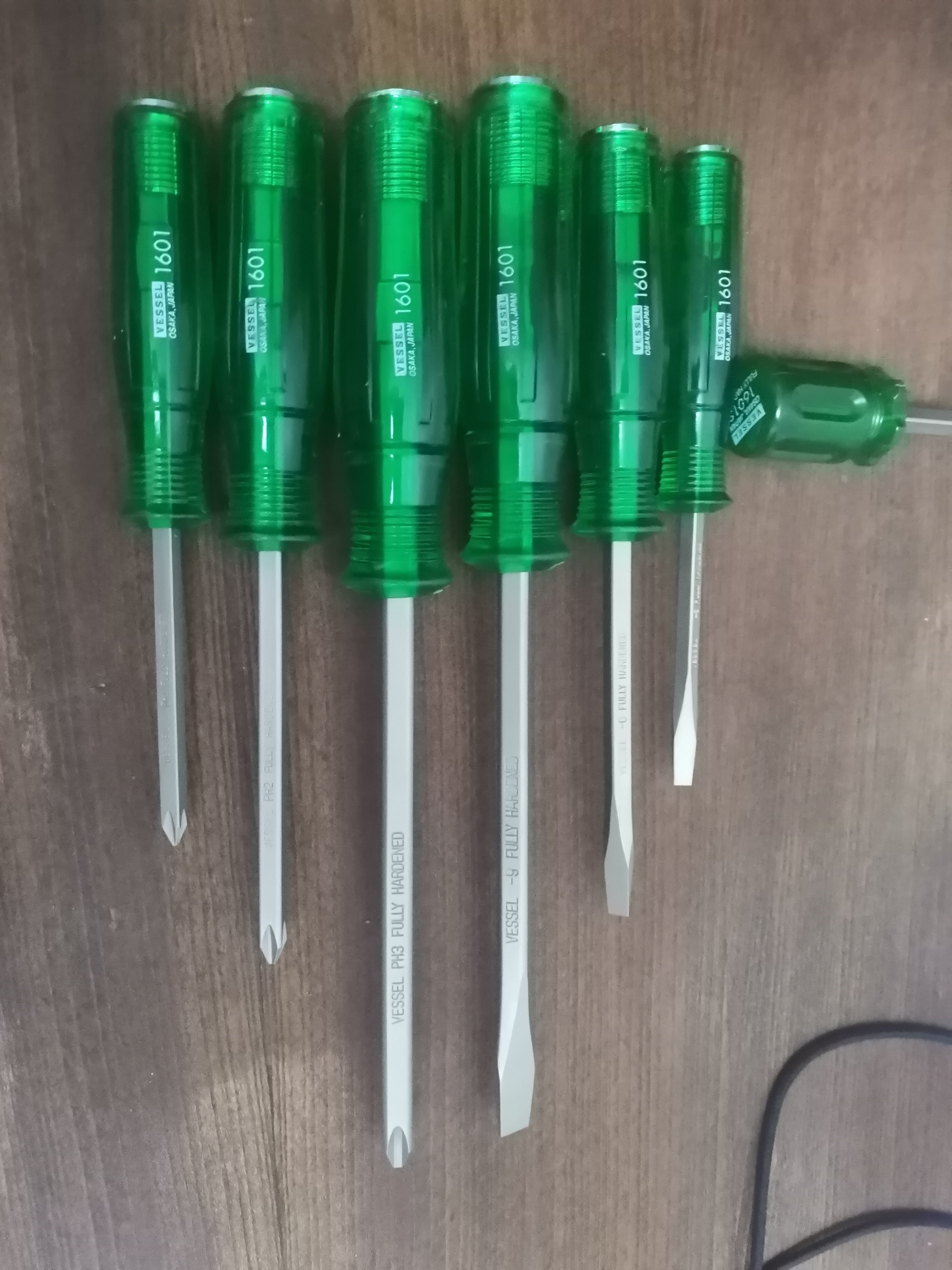 ست 7 عددی پیچ گوشتی ضربه خور اصلی وسل