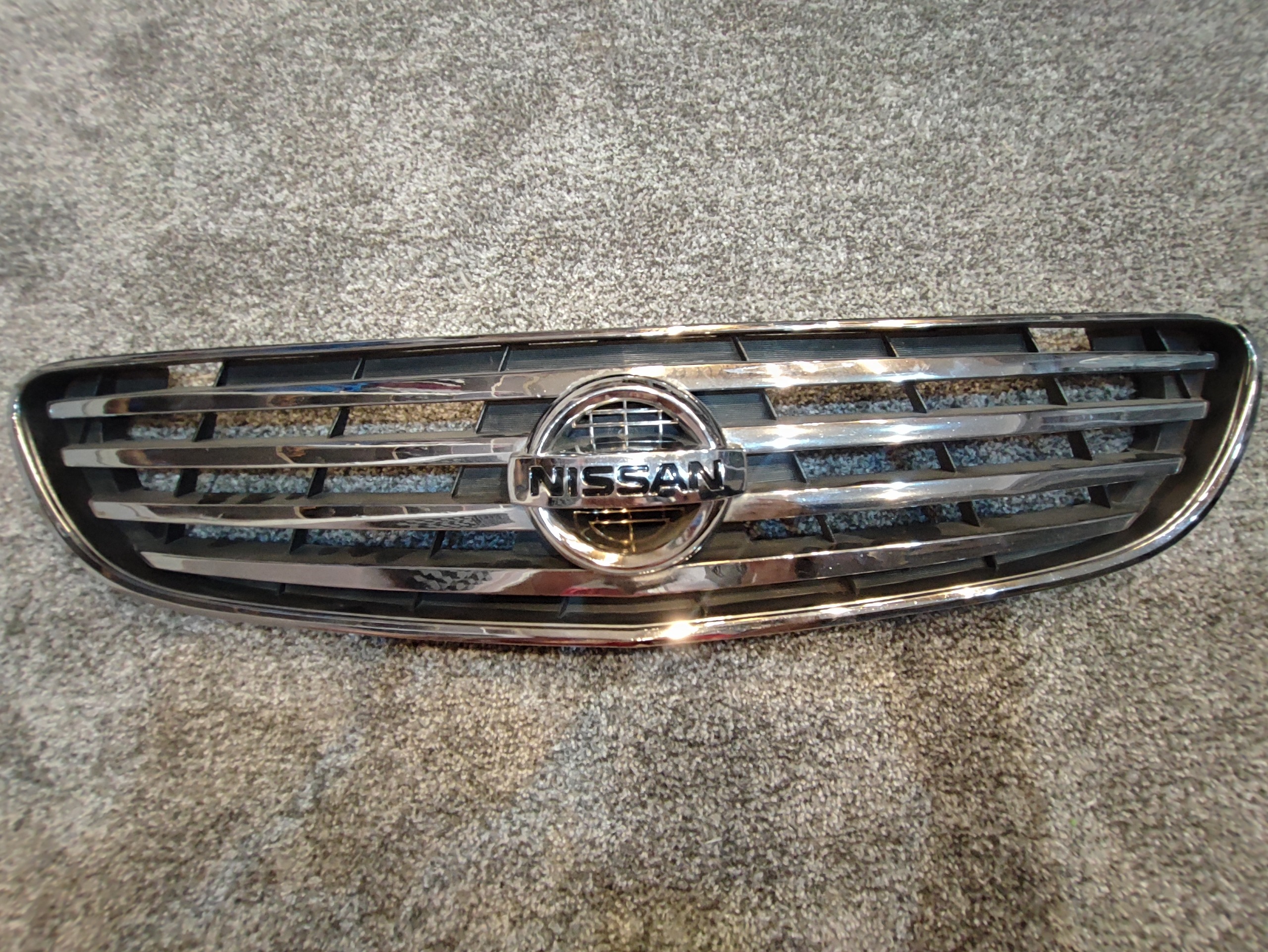 جلو پنجره ماکسیما