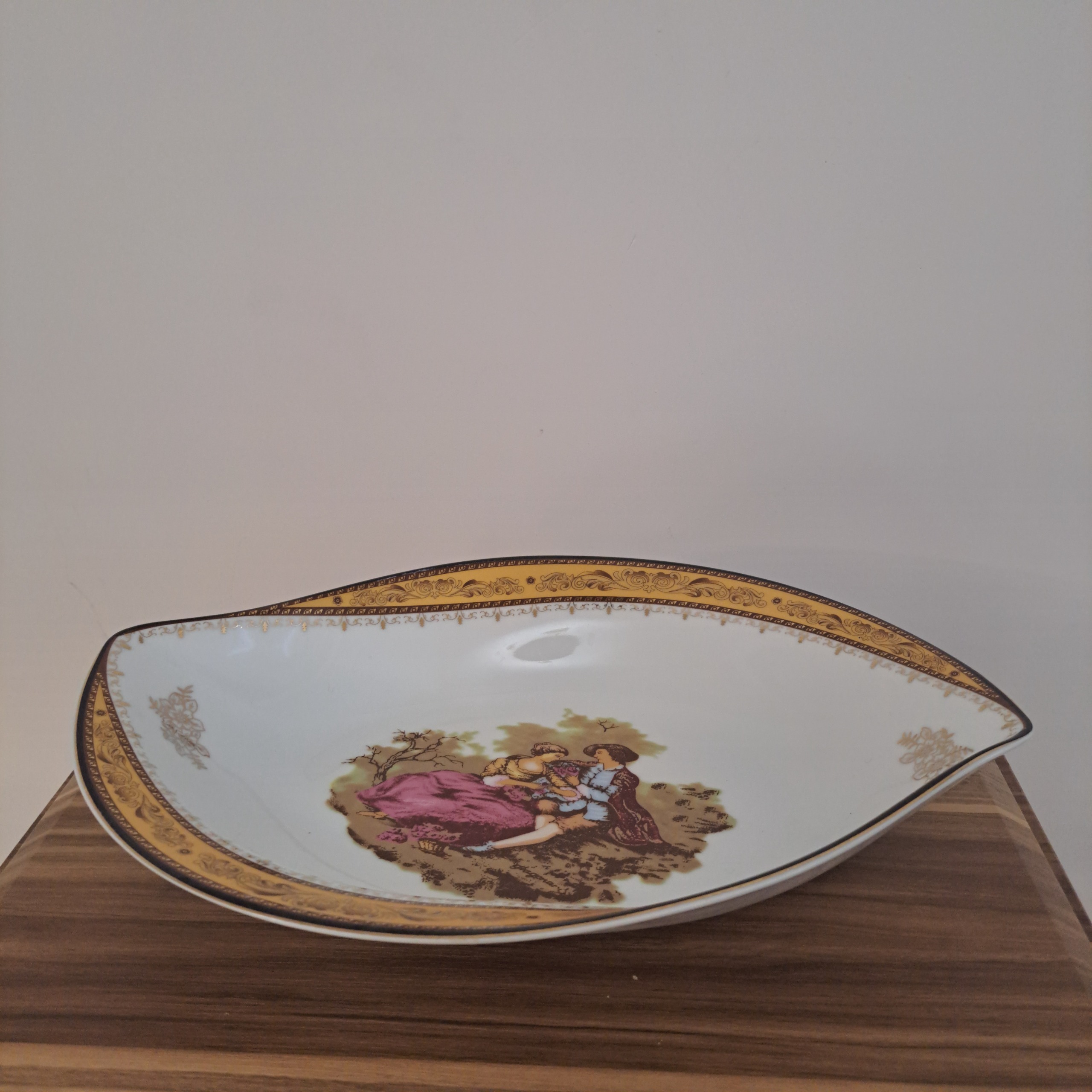 میوه خوری لیلی مجنون چینی