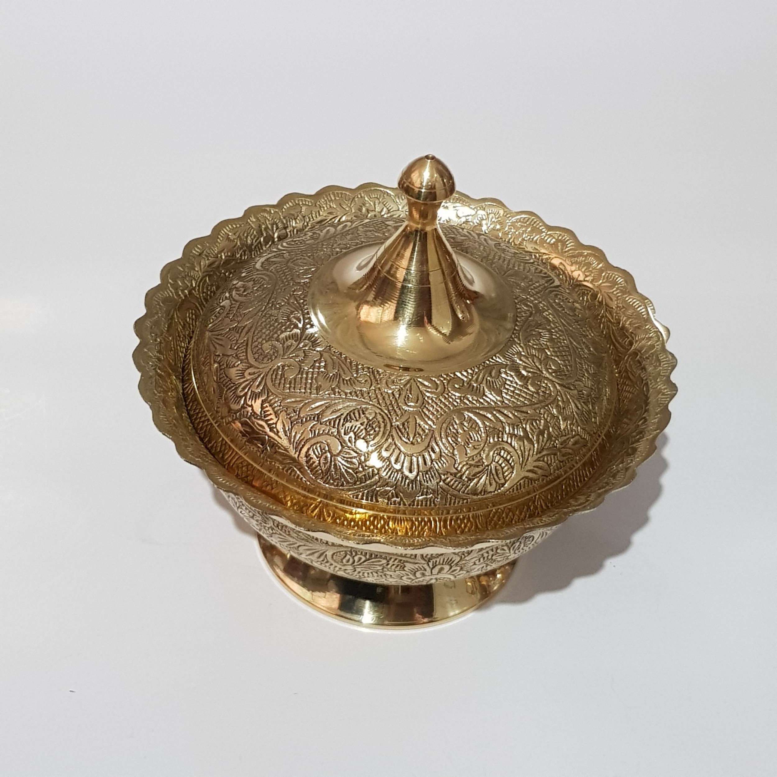 شکلات خوری درب دار برنزی