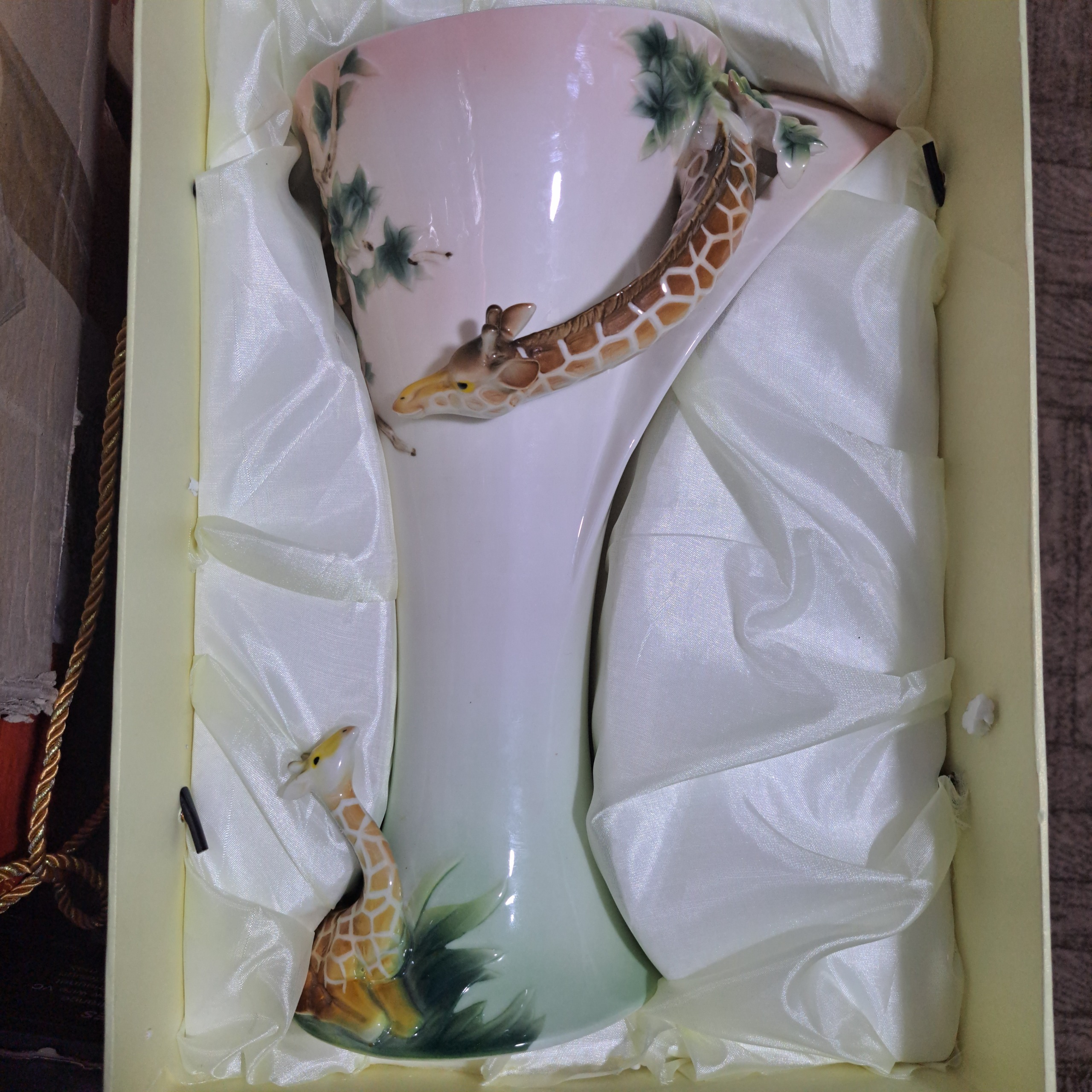 گلدان دکوری آنتیک چینی کار دست کم یاب