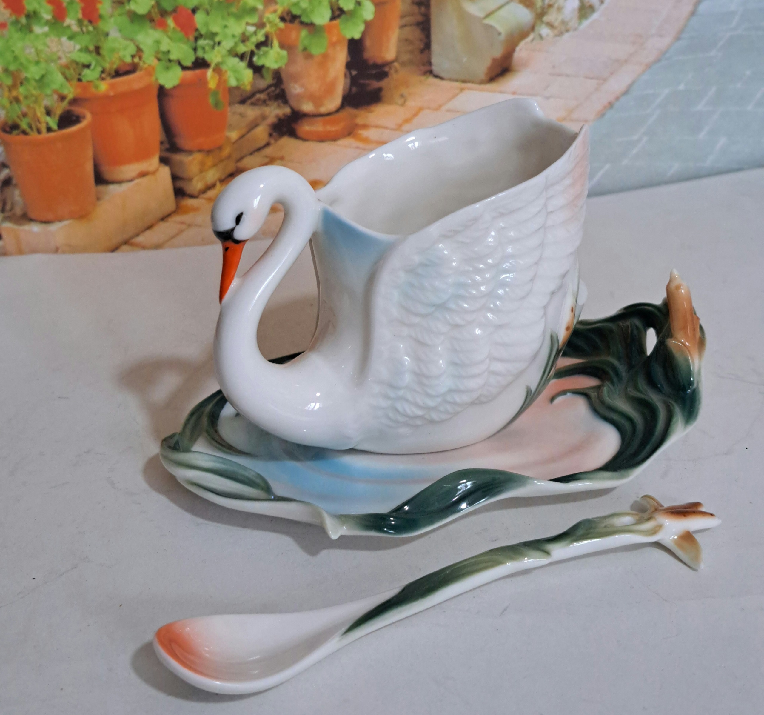 فنجان نعلبکی طرح نایاب قو وارداتی