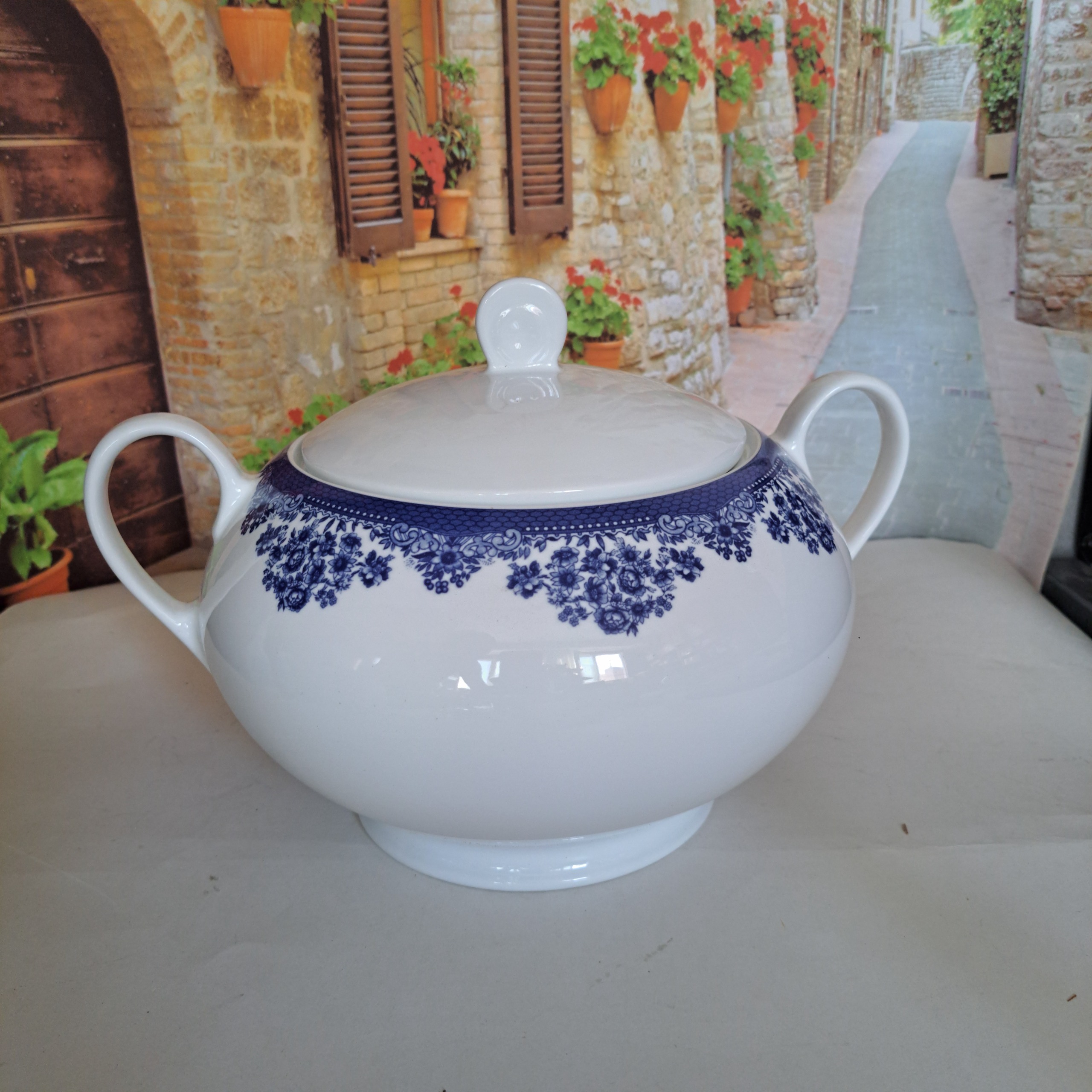 سوپ خوری نو و سالم قلم آبی