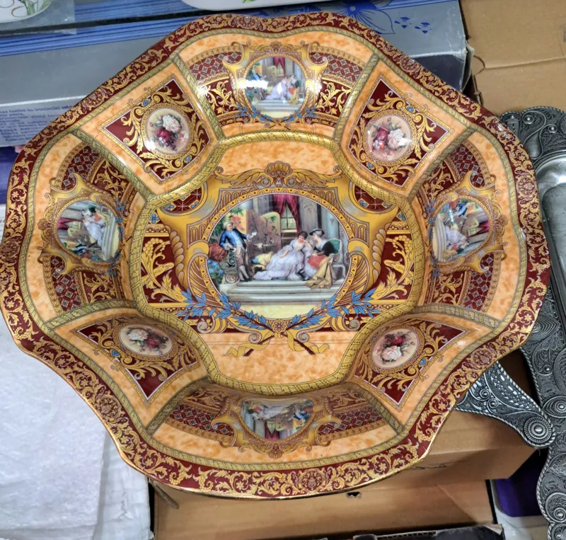 شیرینی خوری پایه دار طلاکوب نو