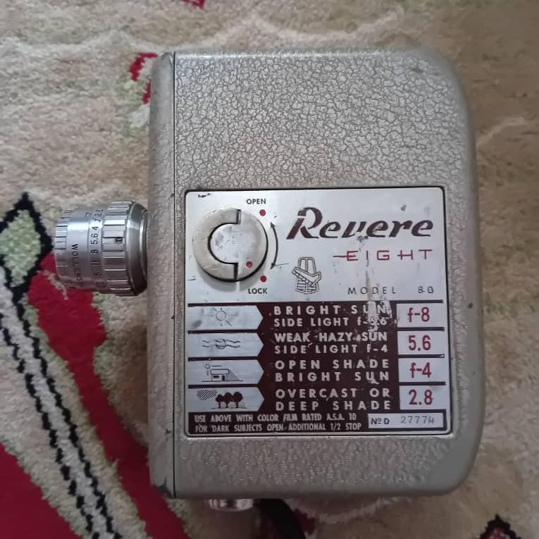 دوربین فیلم برداری هشت میلی متری Revere