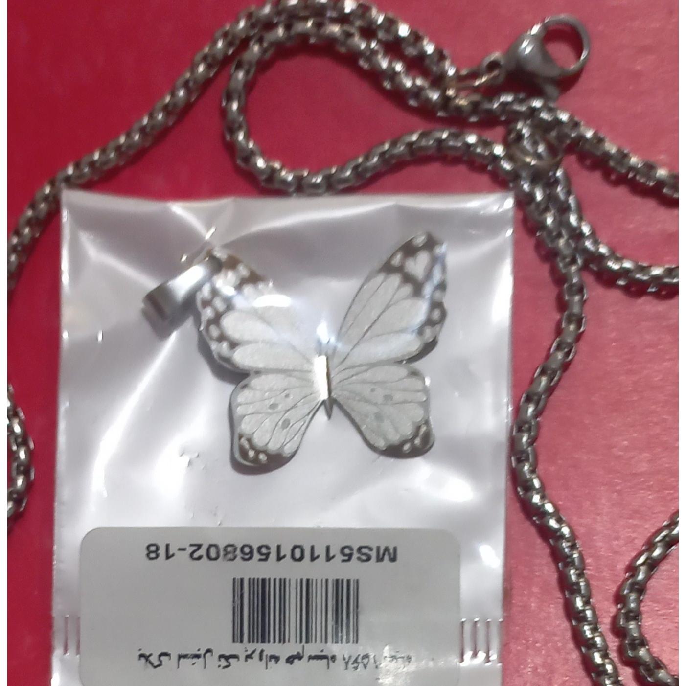 گردن آویز زیبای شاپرک کوچولو ، نقره ای