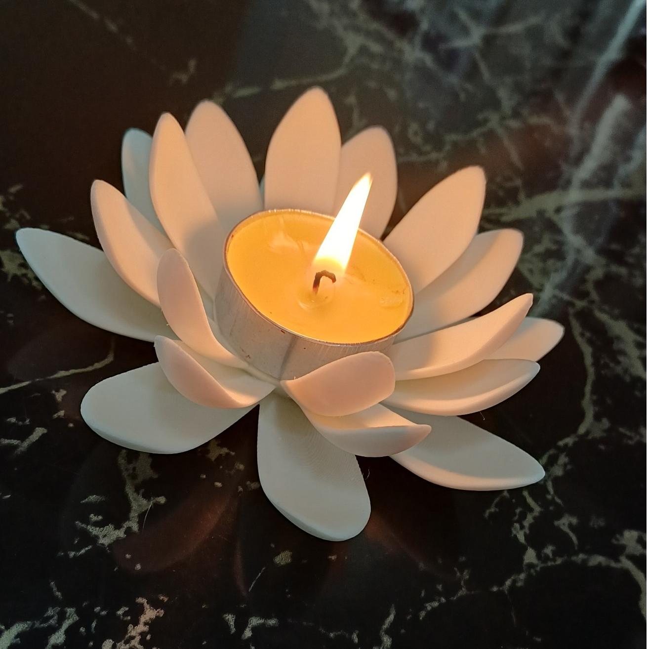 جاشمعی طرح نیلوفر آبی