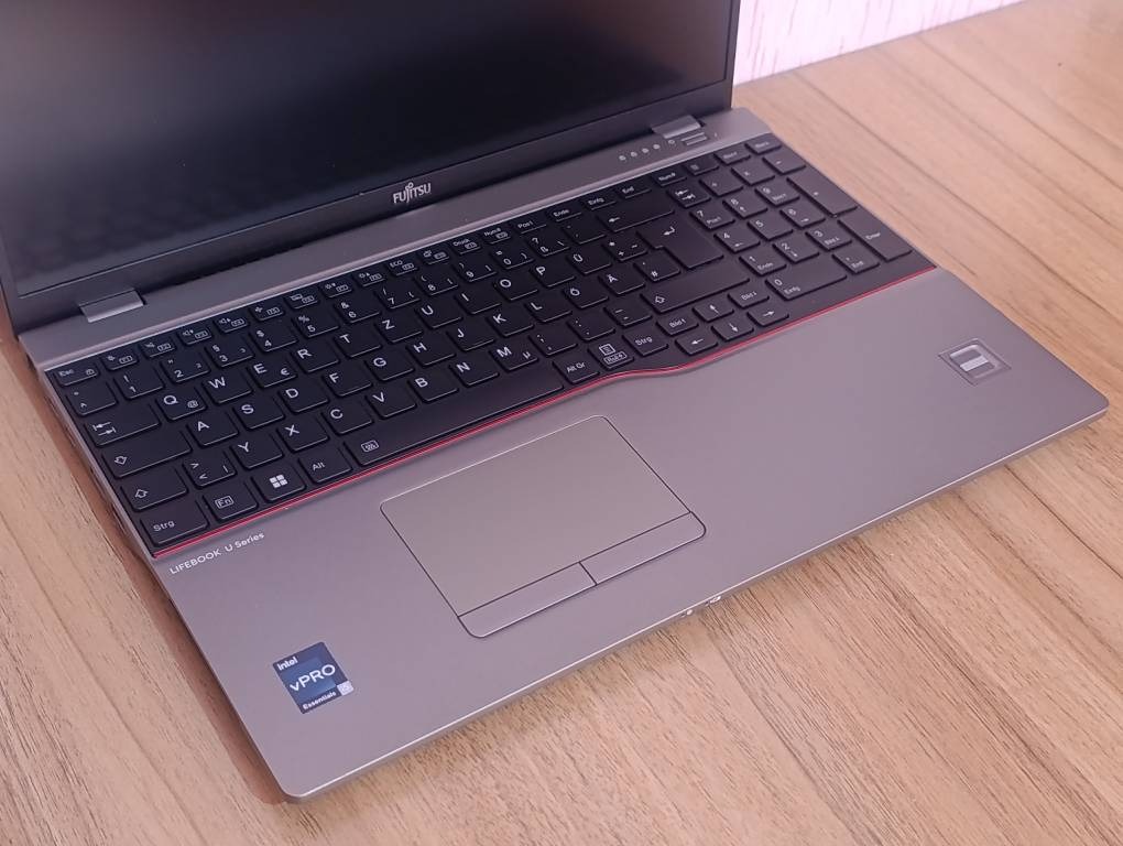 لپ تاپ فوجیتسو نسل سیزده Fujitsu U7613