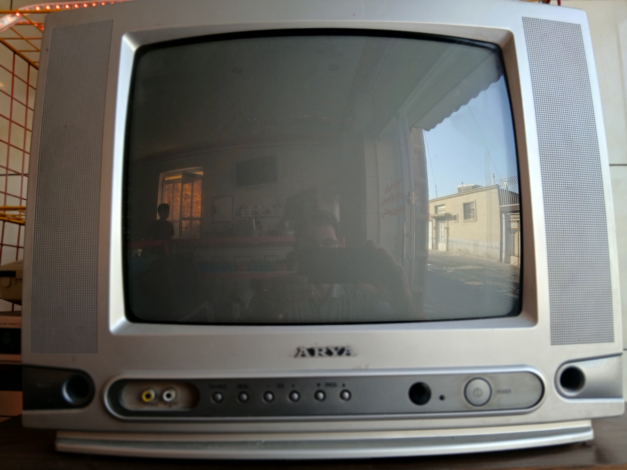 تلویزیون سی آرتی  آریا 14 اینچ