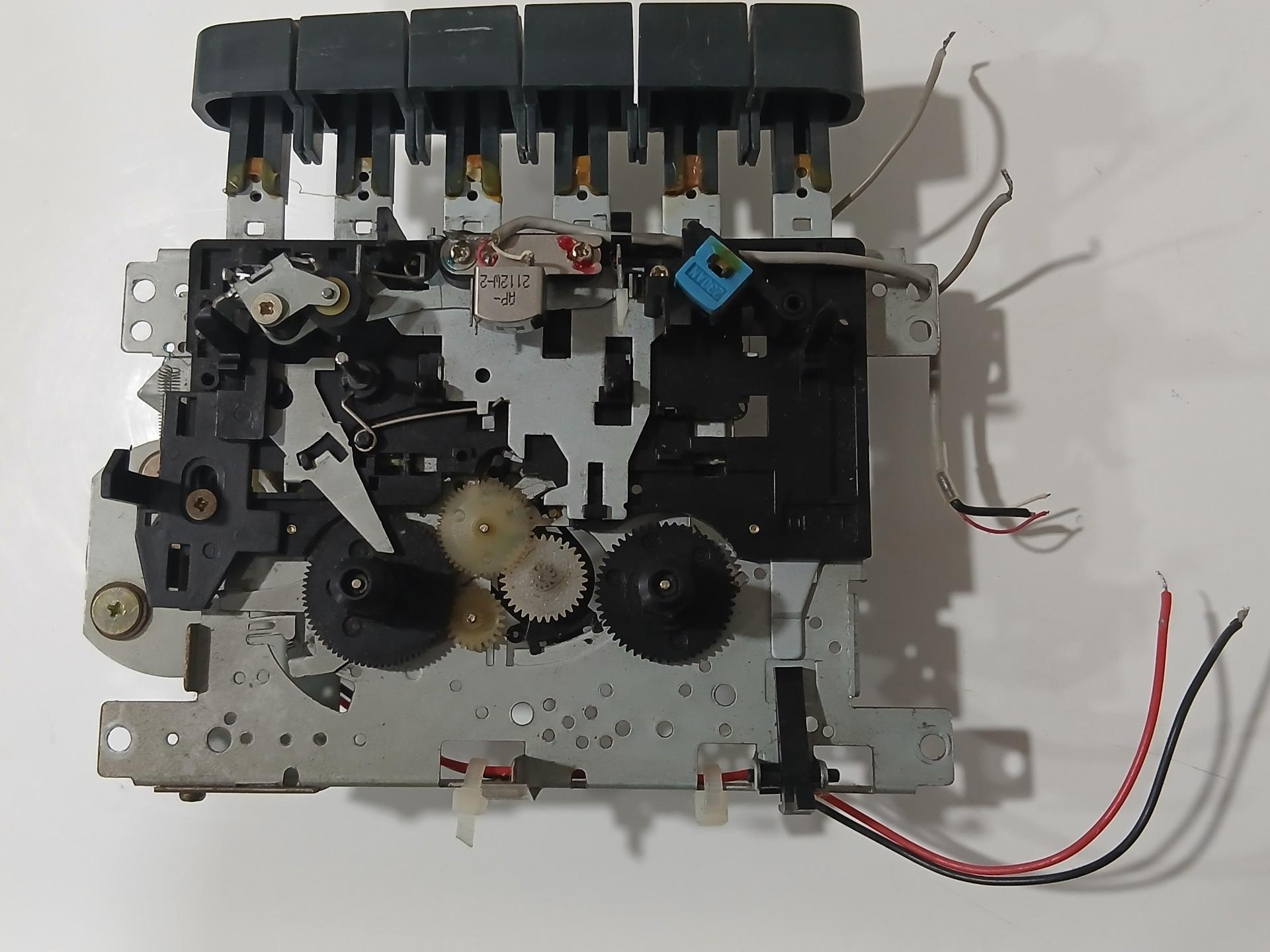 شاسی مکانیکی رادیو ضبط