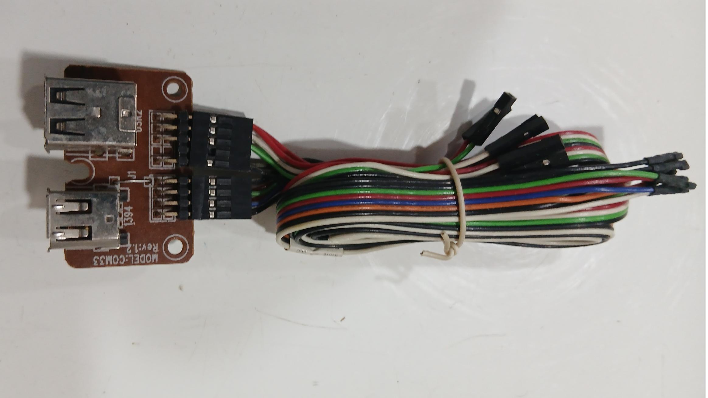 سوکت سوکت USB , سوکت 1394 به همراه کابل و