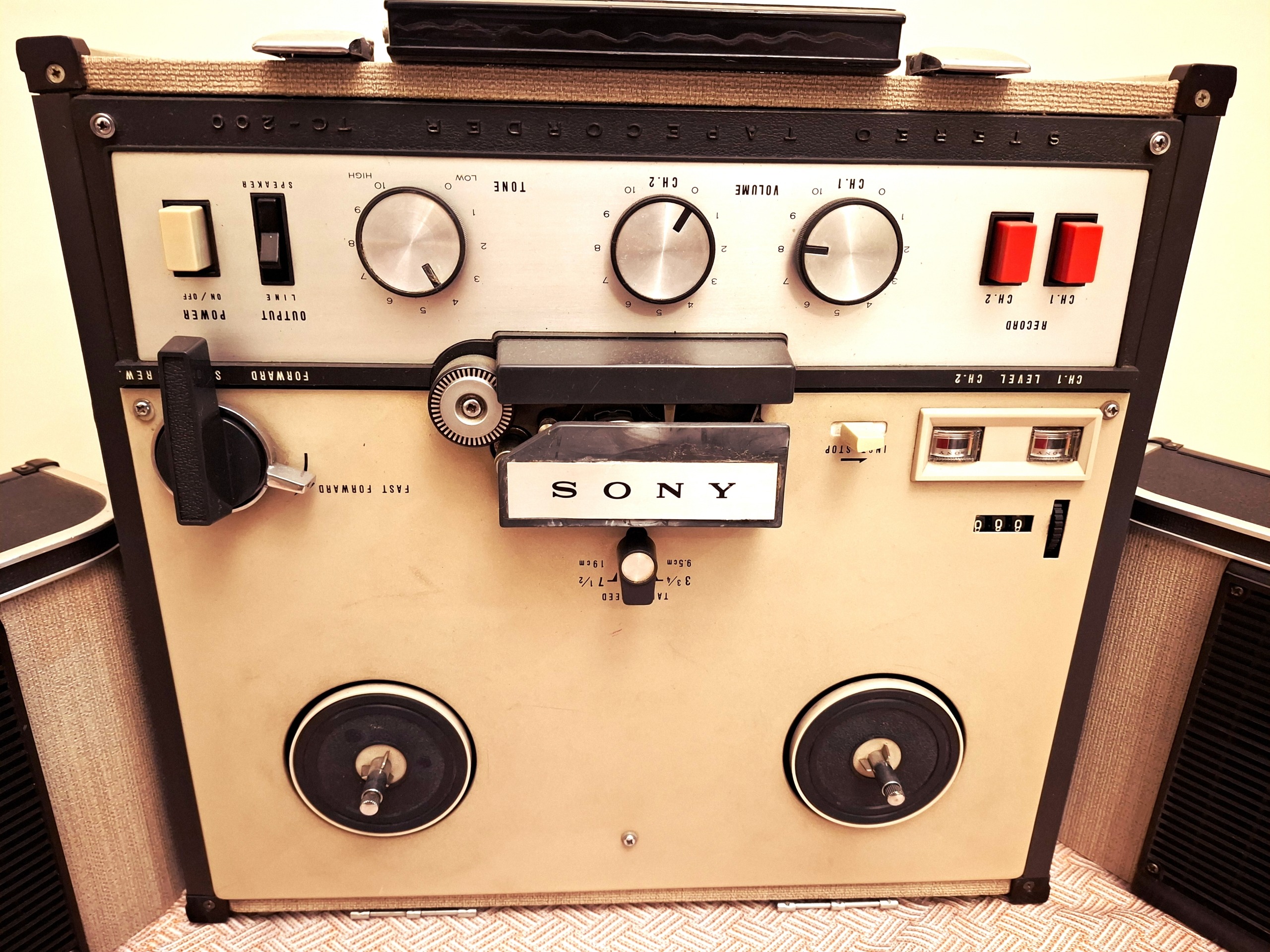 دستگاه ضبط ریلی سونی یا دستگاه ریل SONY