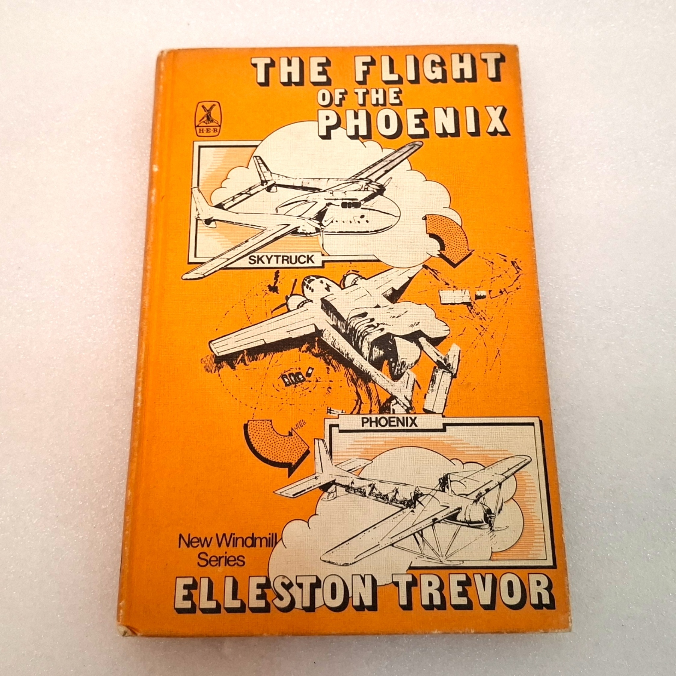 کتاب The Flight Of The Phoenix از Elleston Trevor