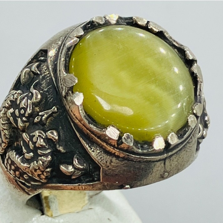 انگشتر زمرد چشم گربه ای 21قیراطی کمیاب