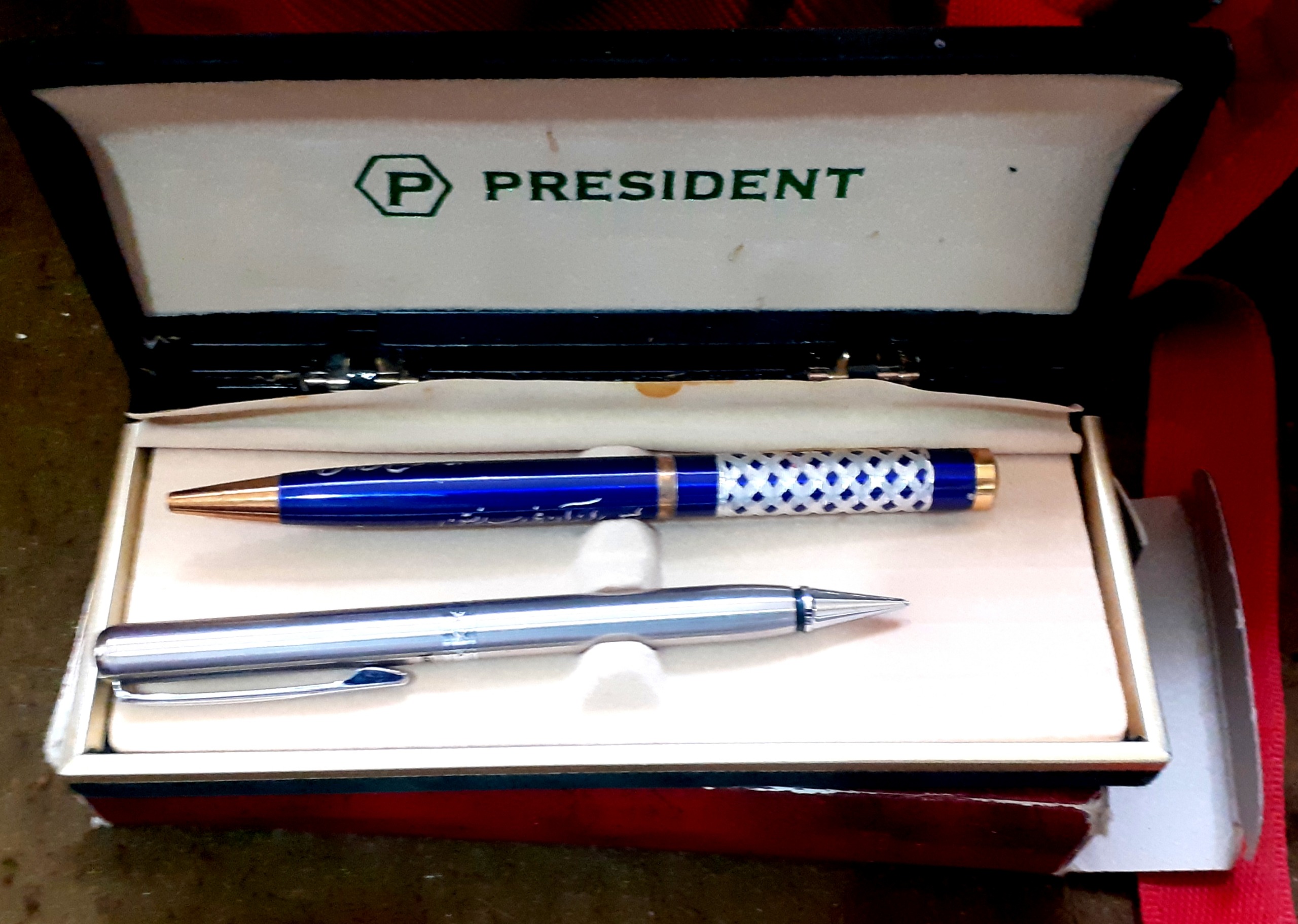 جعبه خودکار و خودنویس پرزیدنت