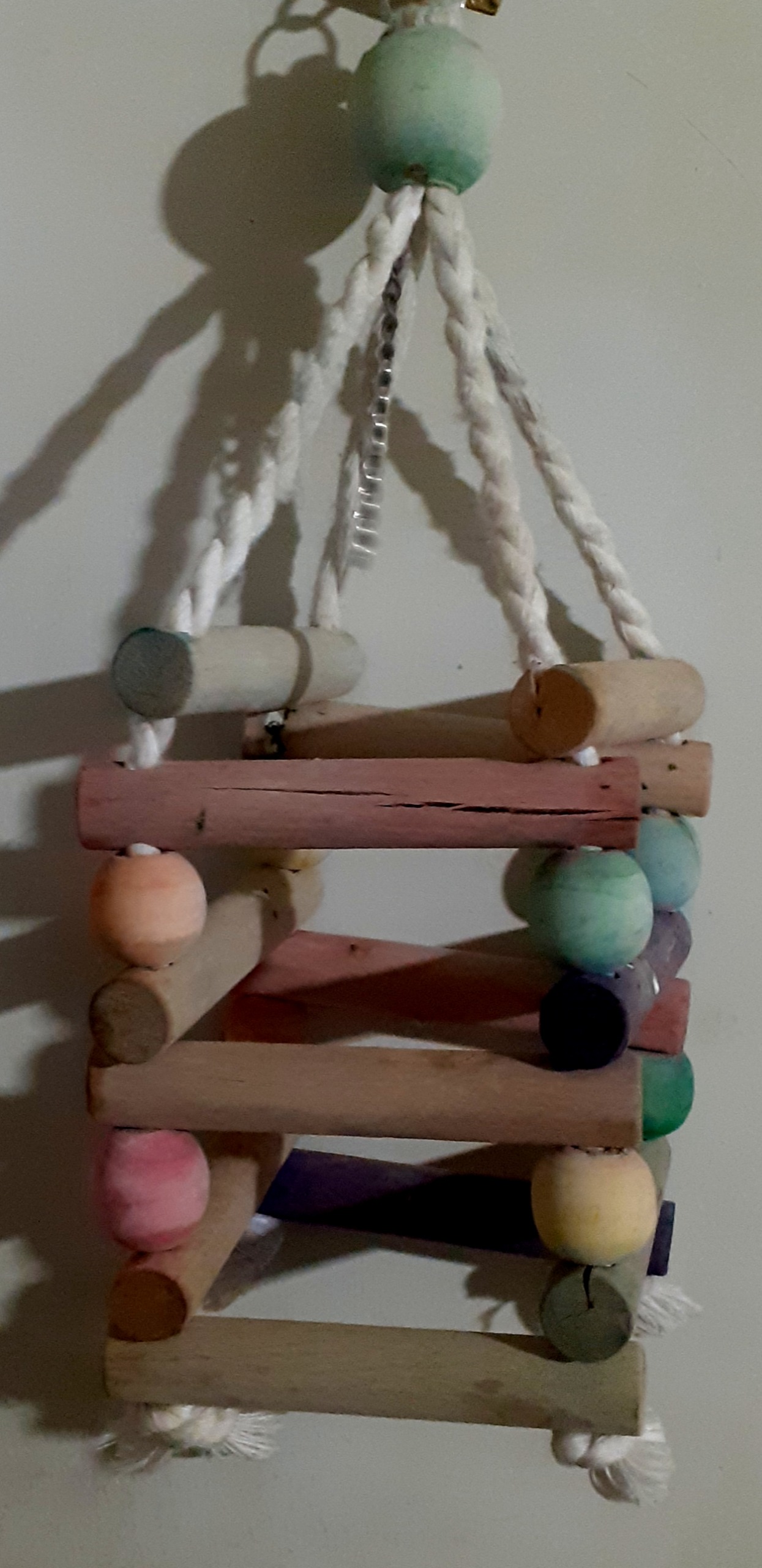 آویز چوبی و زیبای قدیمی