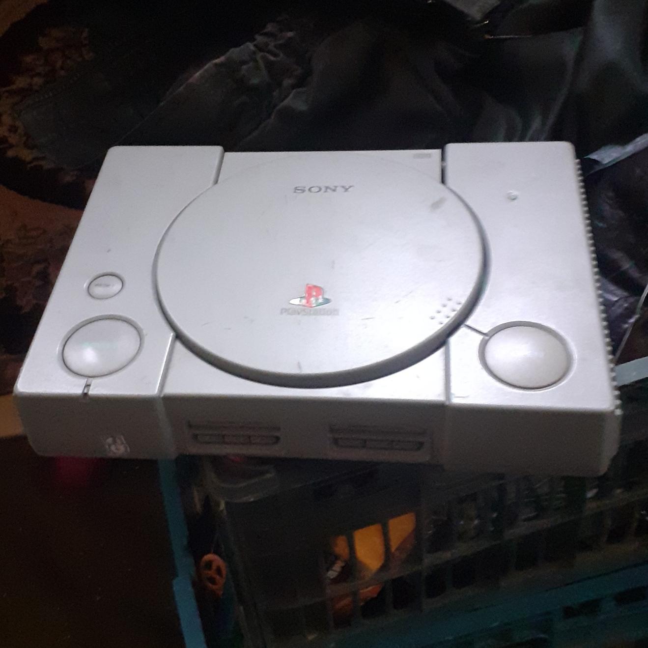 پلیستیشن سونی قدیمی