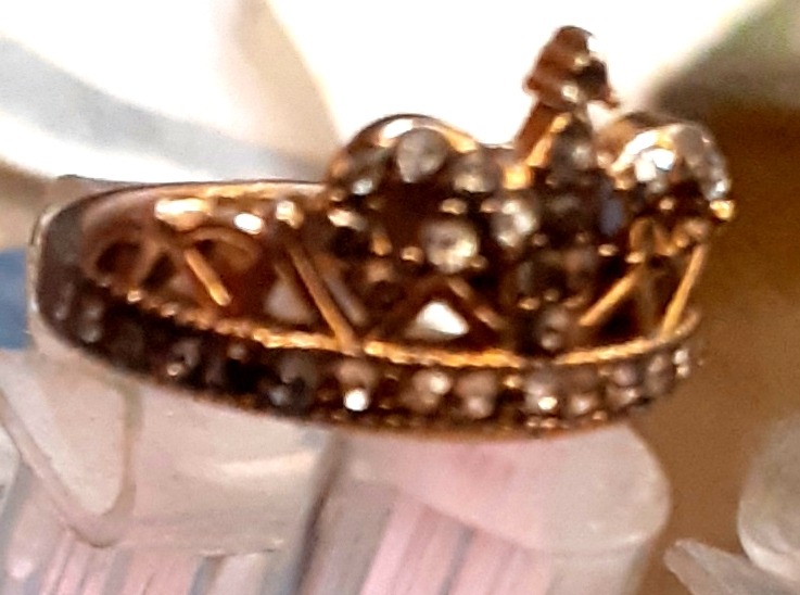 انگشتر تاج قدیمی کاردست مخرج کاری قدیمی