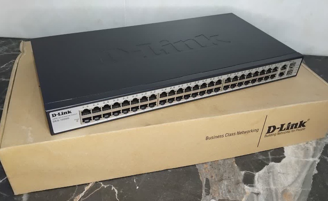 سوئیچ شبکه Dlink DES-1050G