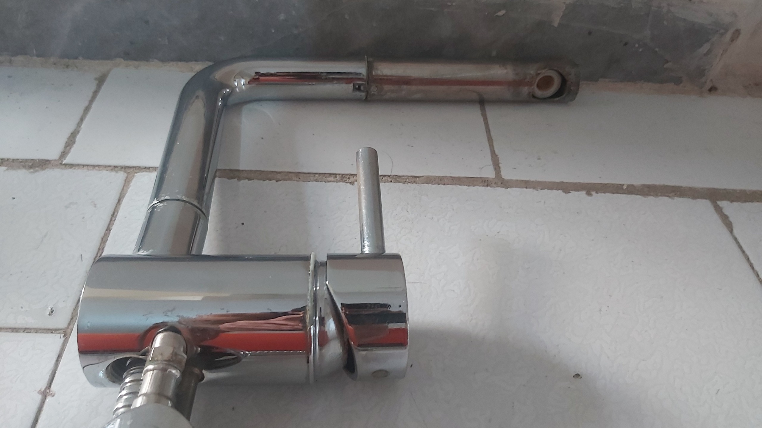 شیر ظرفشویی اهرمی و شلنگ دار قهرمان مدل تتراس