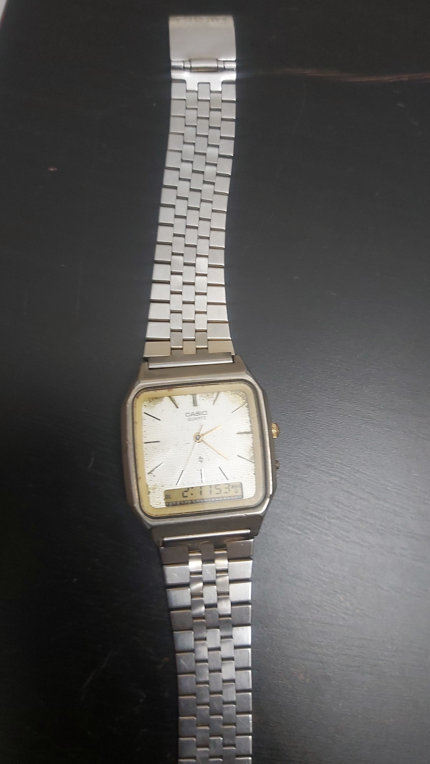 ساعت کاسیو قدیمی آنالوگ و دیجیتال