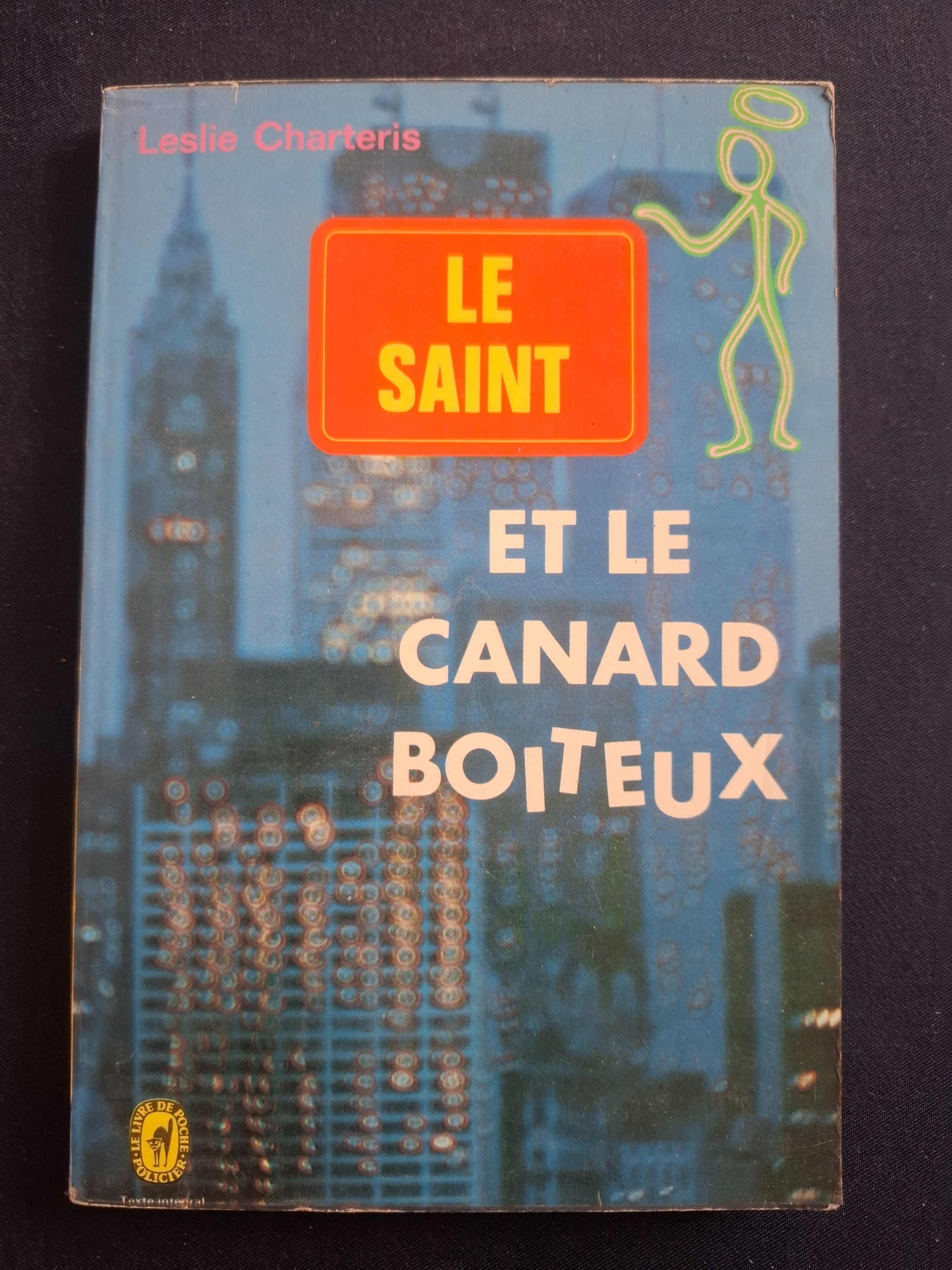 Le saint فرانسه