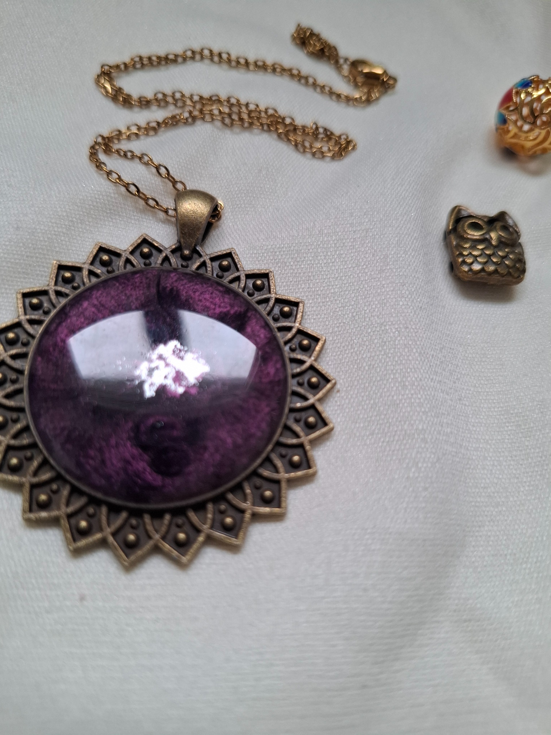 گردنبند رزینی بنفش لونا