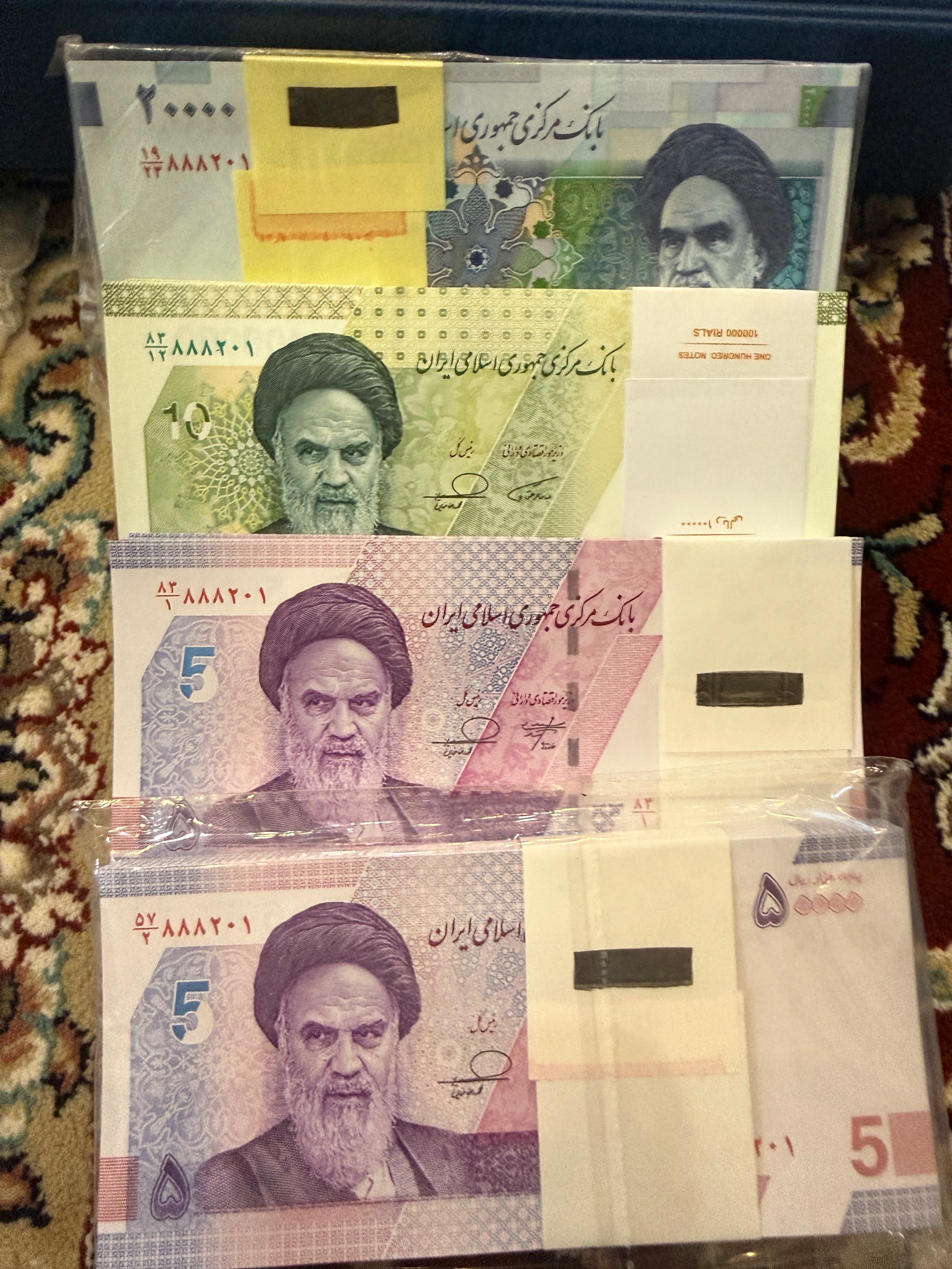 چهاربسته دلربای همسان از باکس رند 8