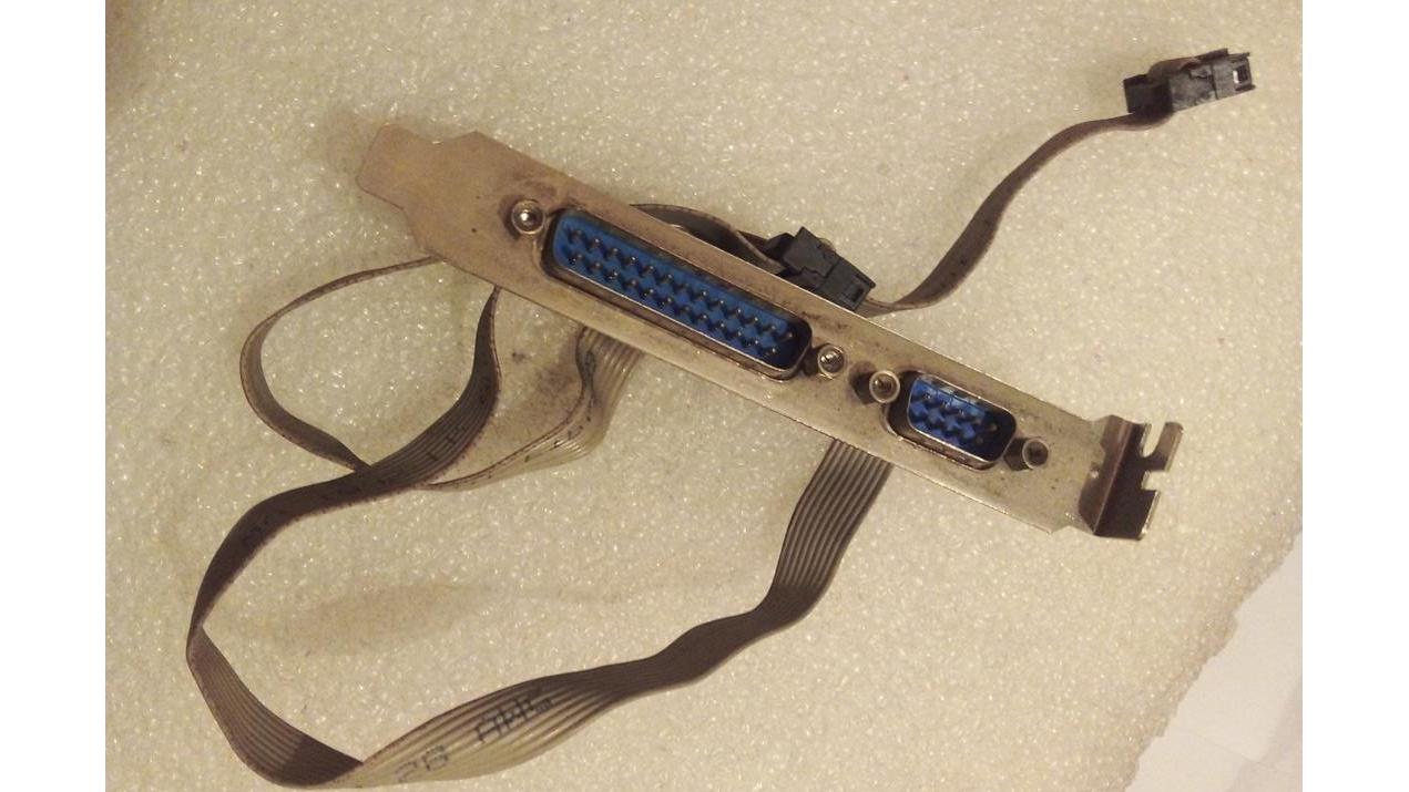 براکت پنل 2 پورت نری قدیمی پشت کیس (ک 19)(ب 5)32