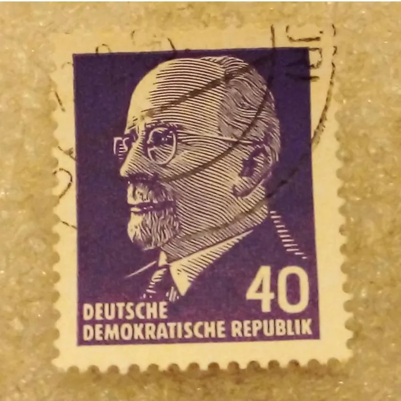 تمبر المان شرقی DDR شخصیت 40 باطله (90)7