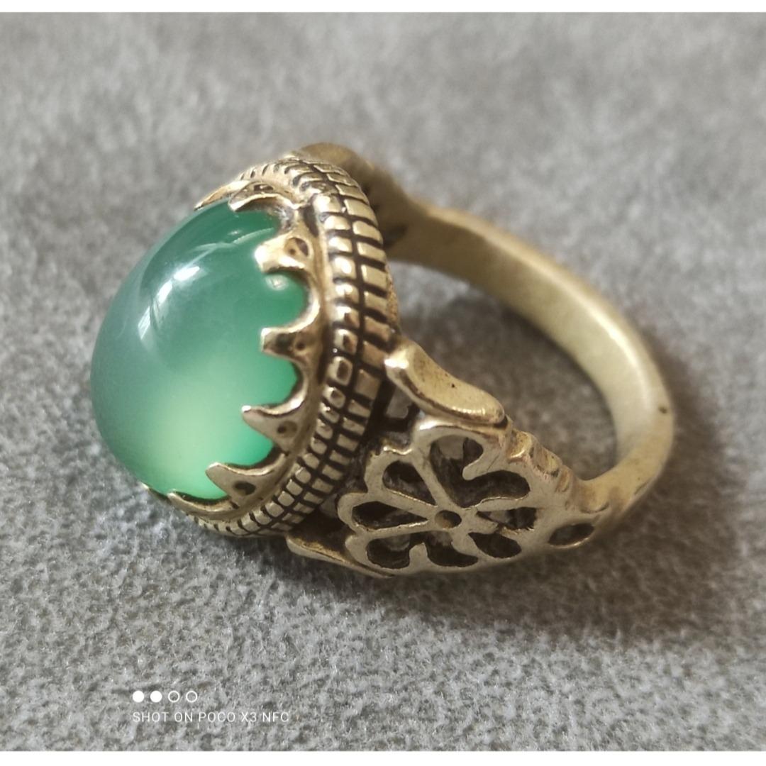 انگشتر کهنه با نگین عقیق جزع انگوری کلکسیونی