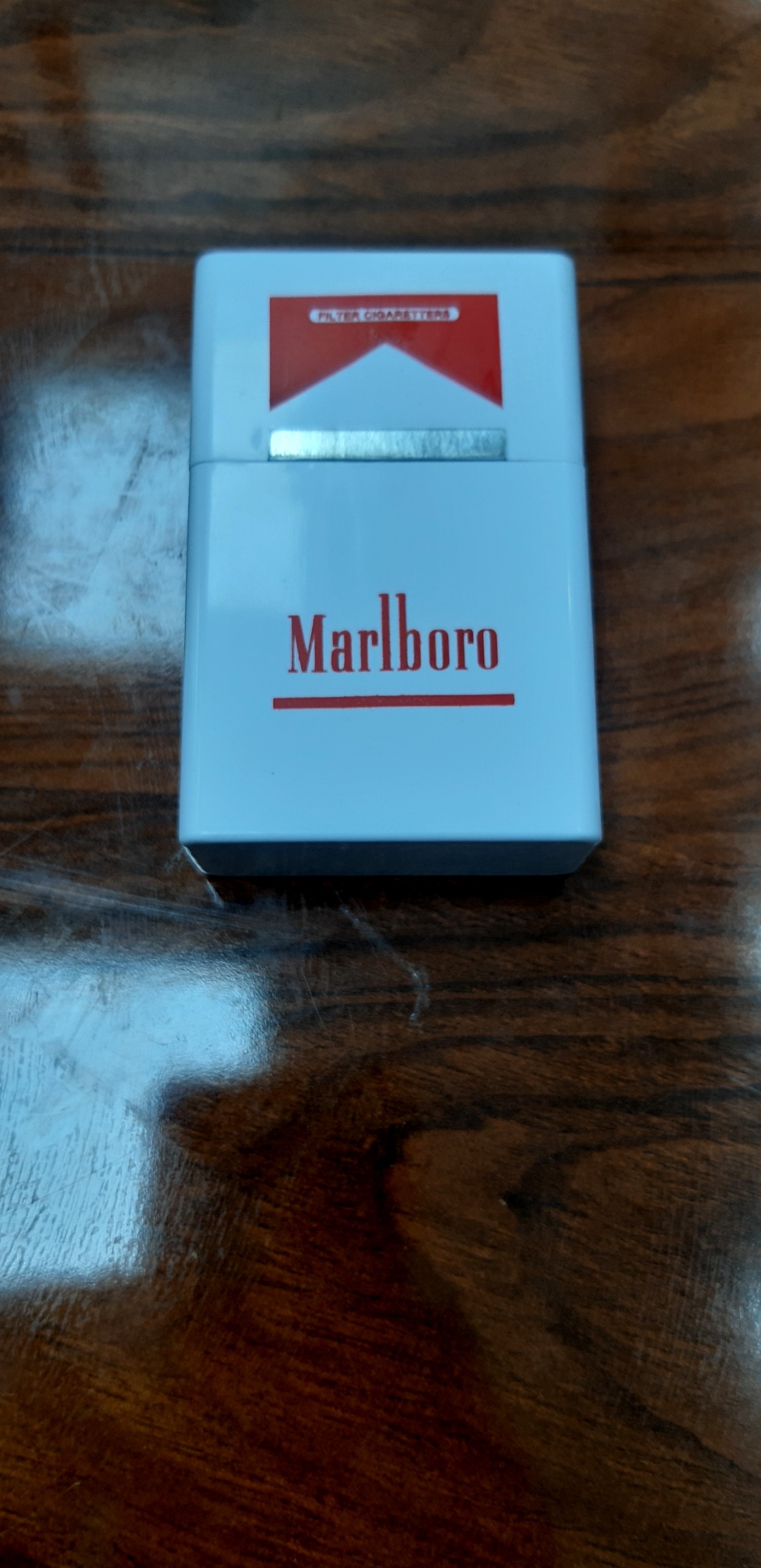 جاسیگاری (جعبه)سیگاری طرح Marlboro