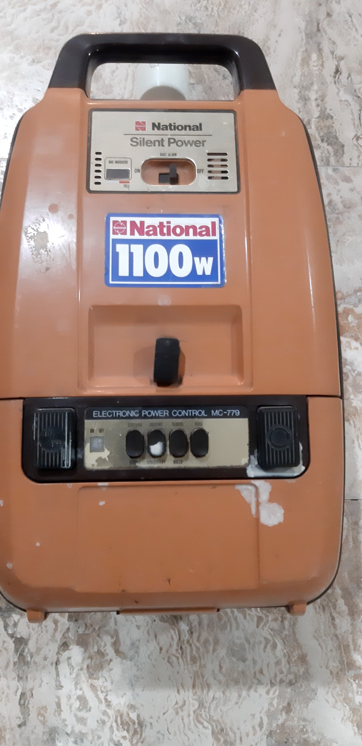 جاروبرقی ناسیونال اصل ژاپن