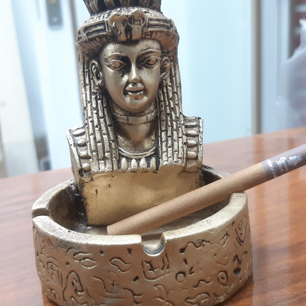 زیر سیگاری  طرح ملکه مصر باستان (نفر تی تی)