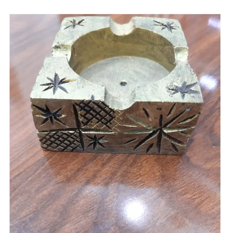 زیرسیگاری چوبی دستساز طلایی