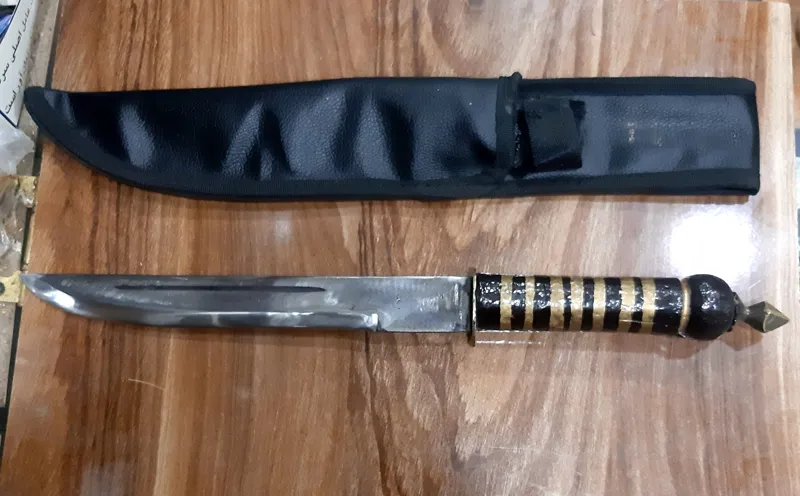 چاقو (کارد) قدیمی شکاری تیغه فولادی ساخت زنجان