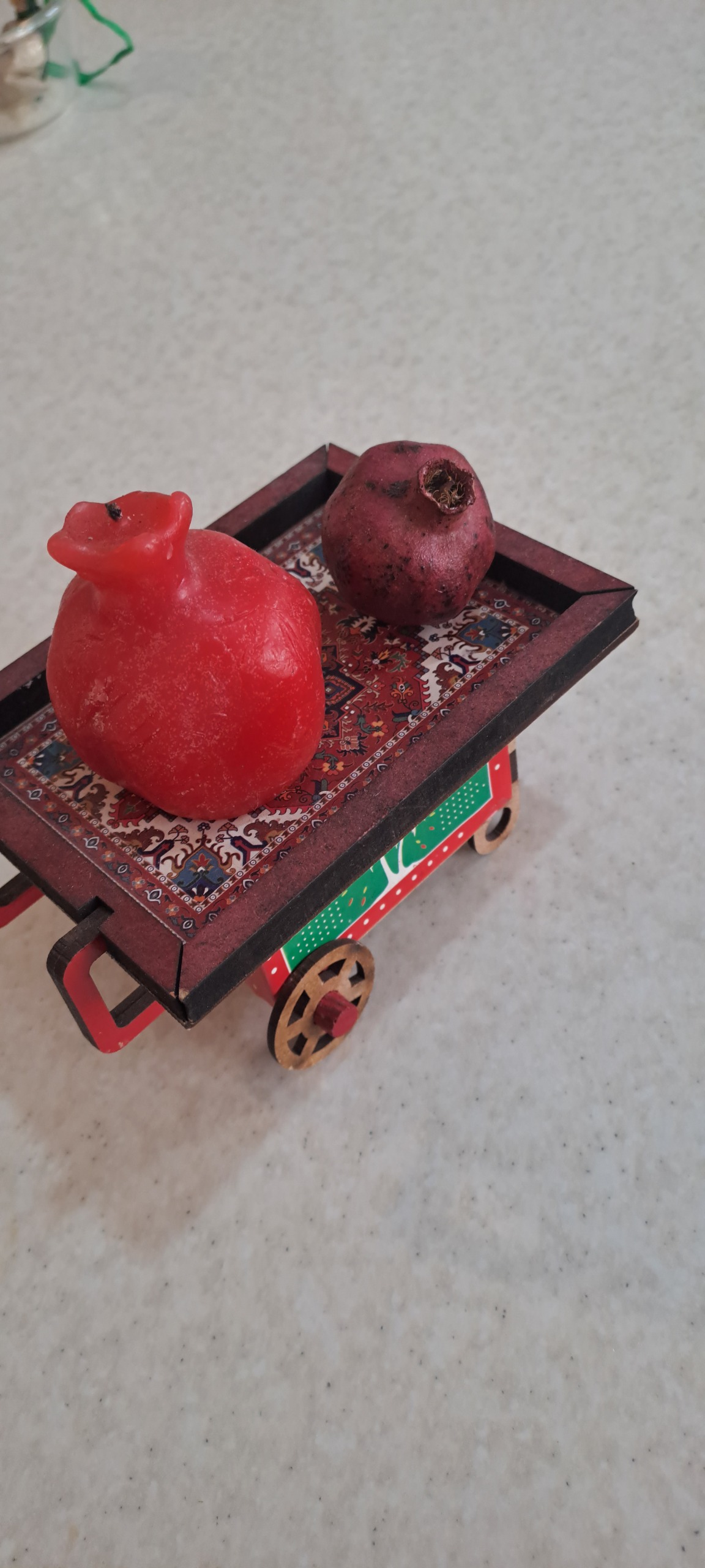 شمع تزیینی انار مخصوص یلدا