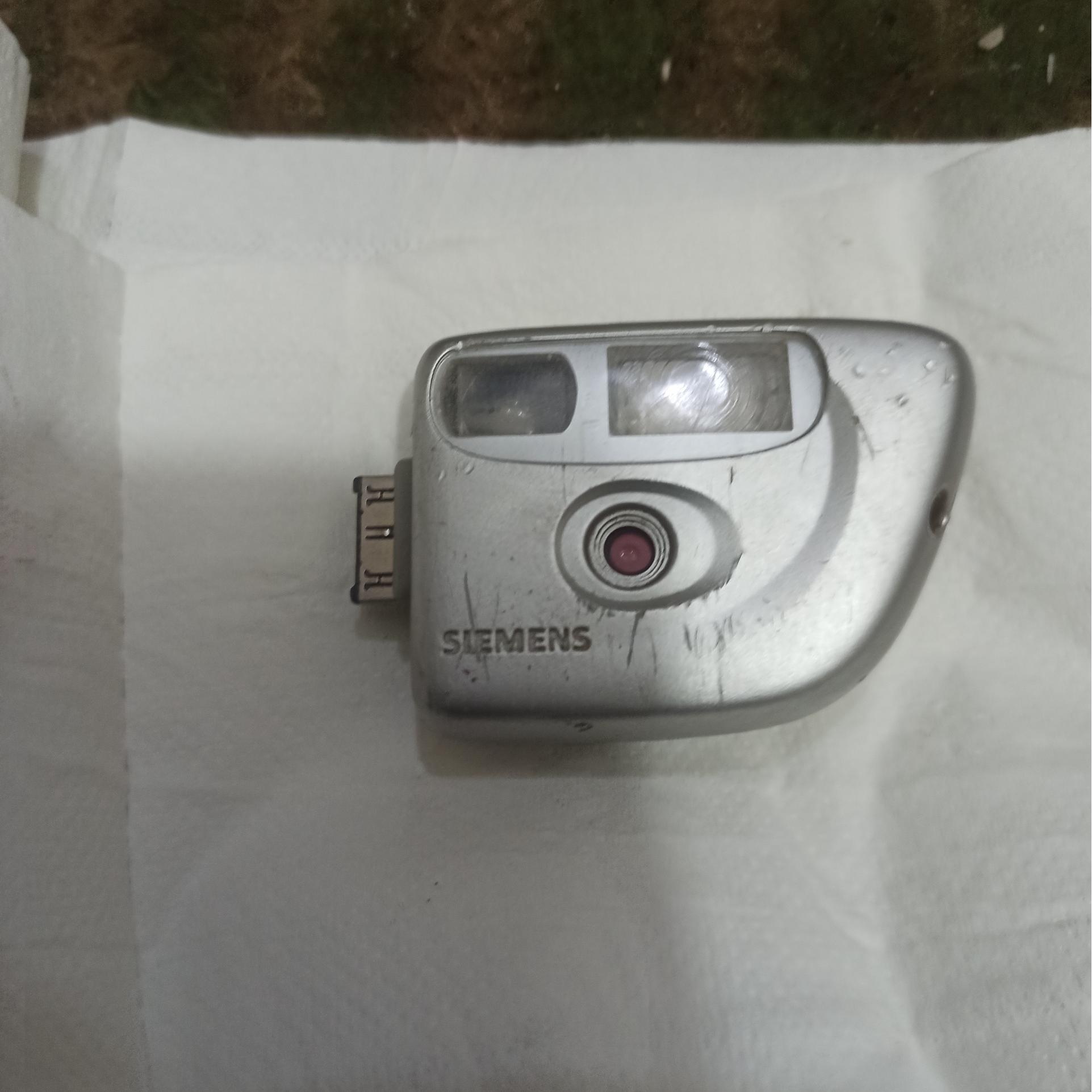 دوربین گوشی زیمنس مدل a52قدیمی ونوستالژی