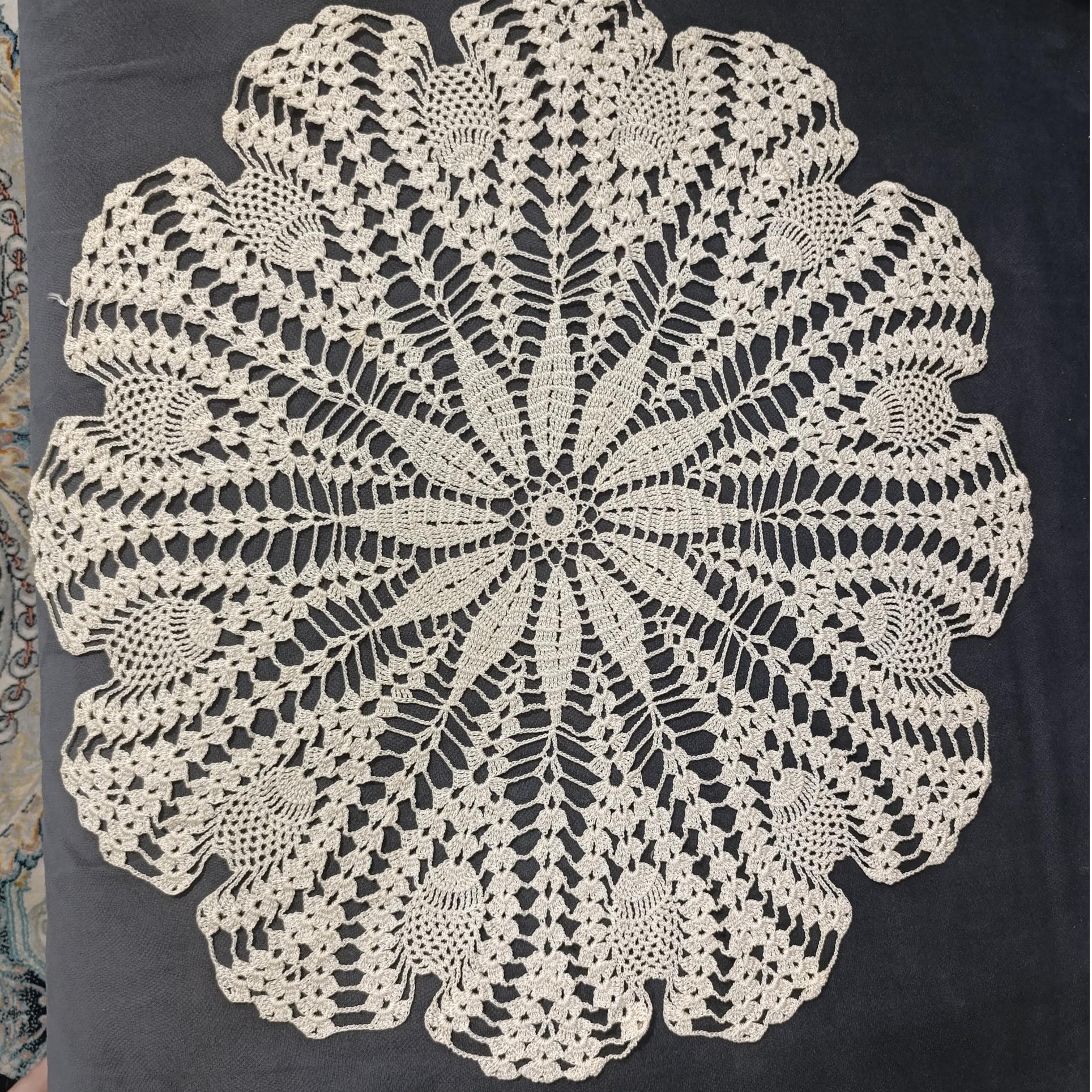 رو میزی قلاب بافی ابریشمی