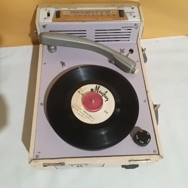 رادیو گرام قدیمی