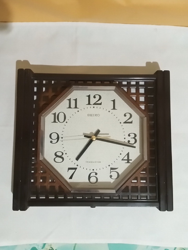 ساعت دیواری قدیمی ژاپنی