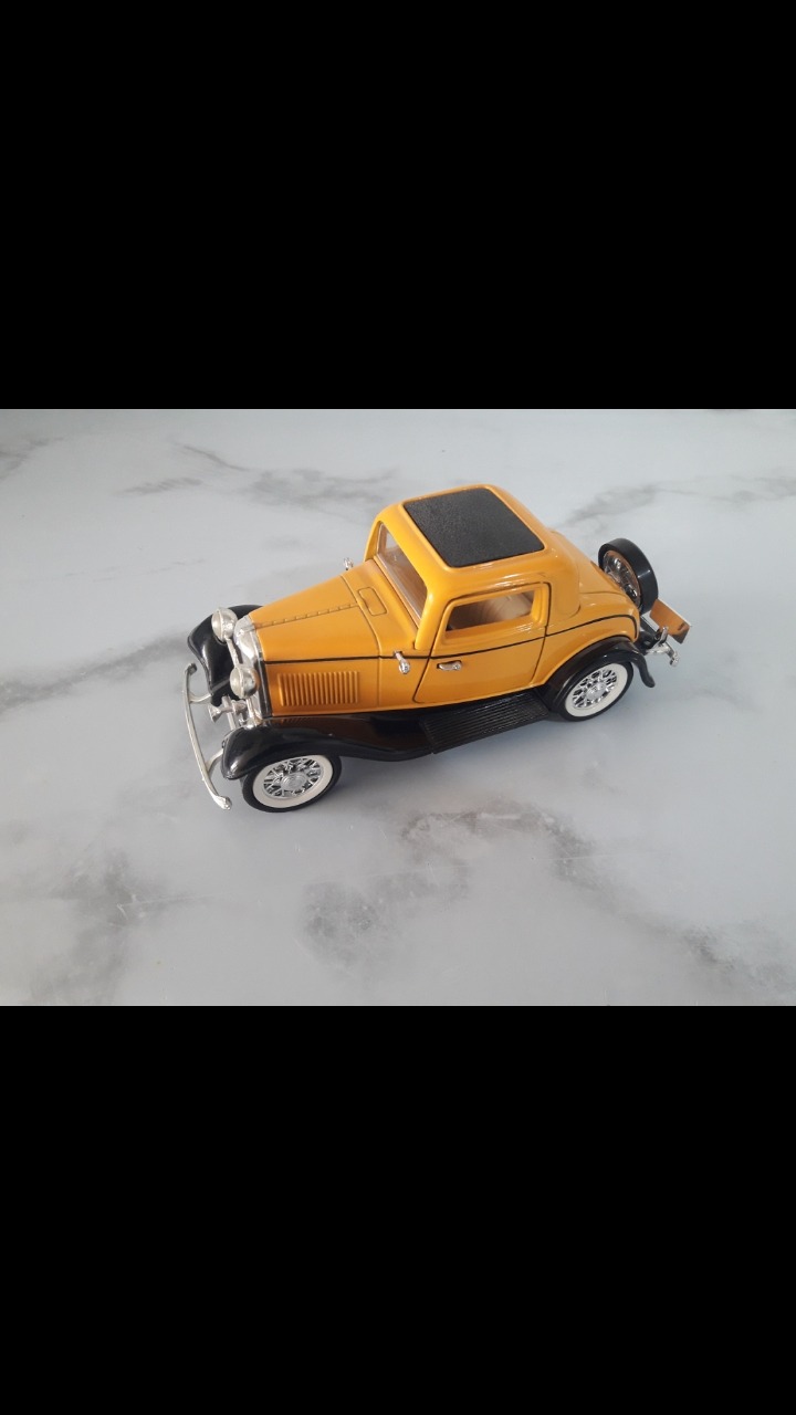 ماکت ماشین فورد فلزی