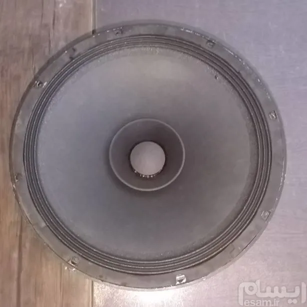 بلندگو اکو نوا زلزله