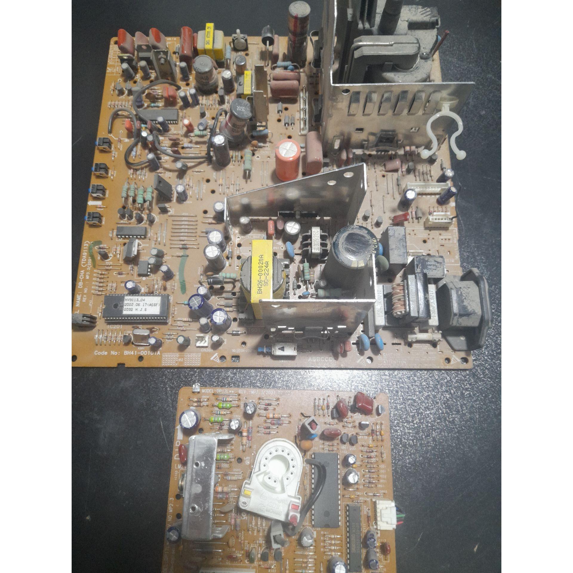 برد مانیتور crt