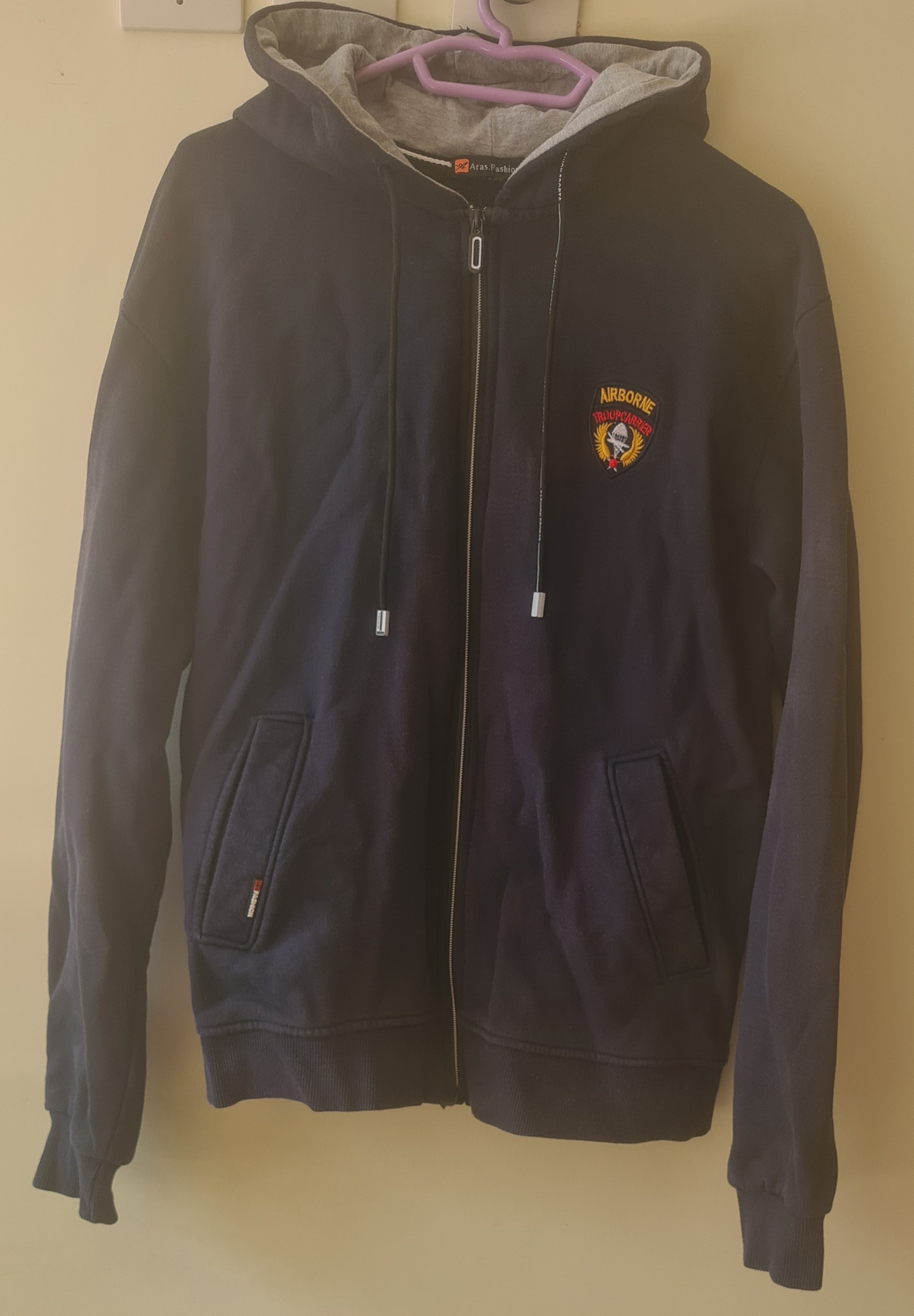 سویشرت سرمه ای دست دوم