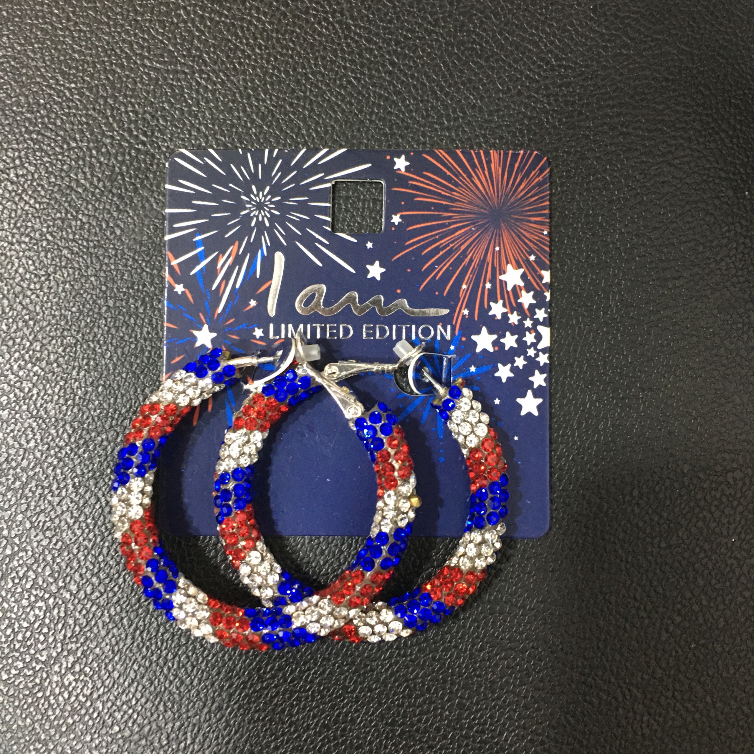 گوشواره iam آمریکایی